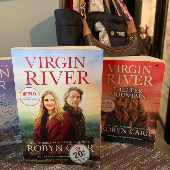 Make offer- it will be accepted! 💕 NETFLIX Virgin River First 3 Books - Picture 5 of 7